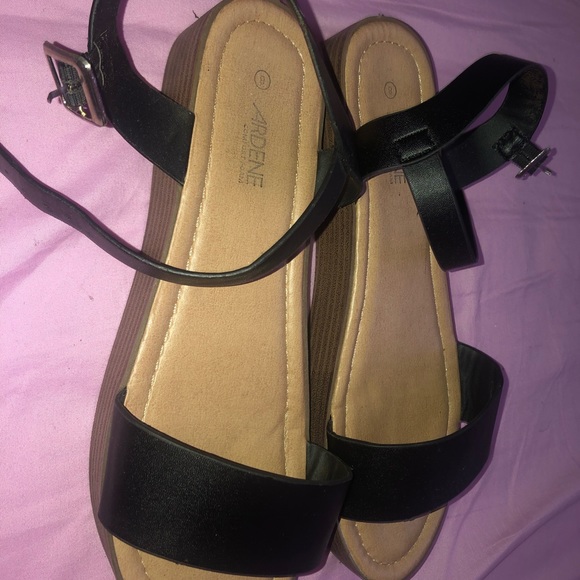 Black sandals - Picture 2 of 2